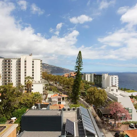 Madeira Sun Apartament *
